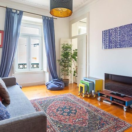 Bright 2 Bedroom Apt 100M From Av. Liberdade Lisbon Exterior photo