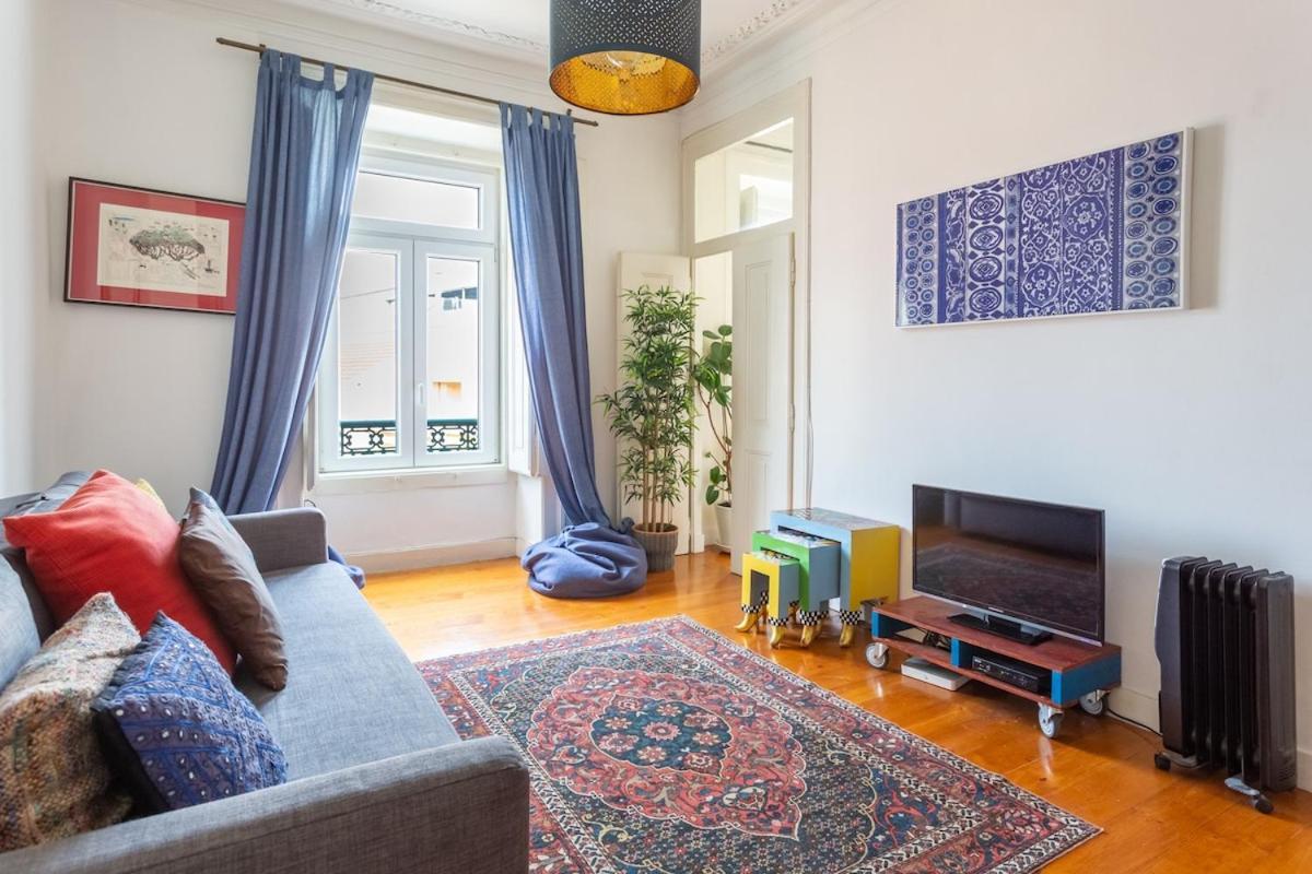Bright 2 Bedroom Apt 100M From Av. Liberdade Lisbon Exterior photo
