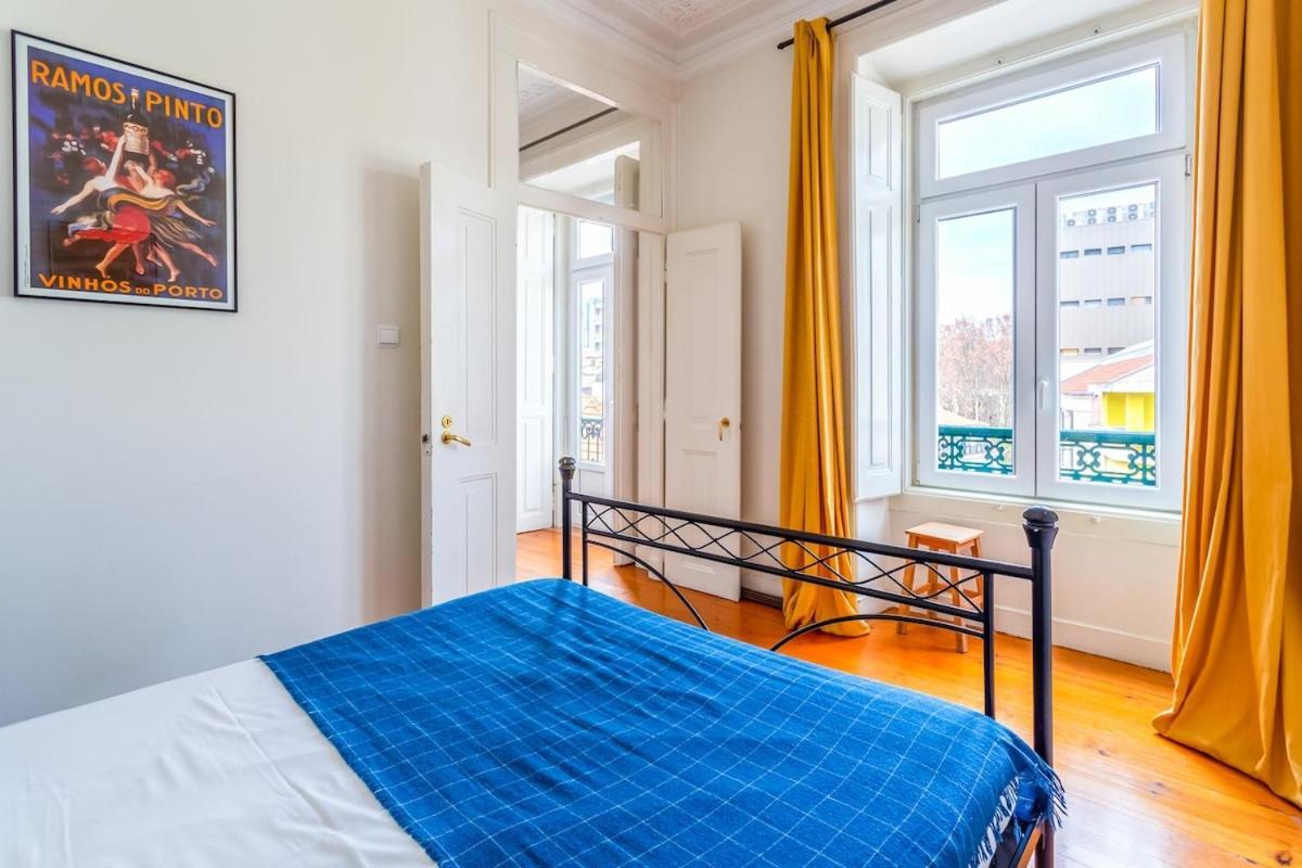 Bright 2 Bedroom Apt 100M From Av. Liberdade Lisbon Exterior photo